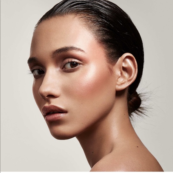 Fenty Beauty Killawatt Highlighter- Girl Next Door & Chic Phreak - Picture 2 of 4